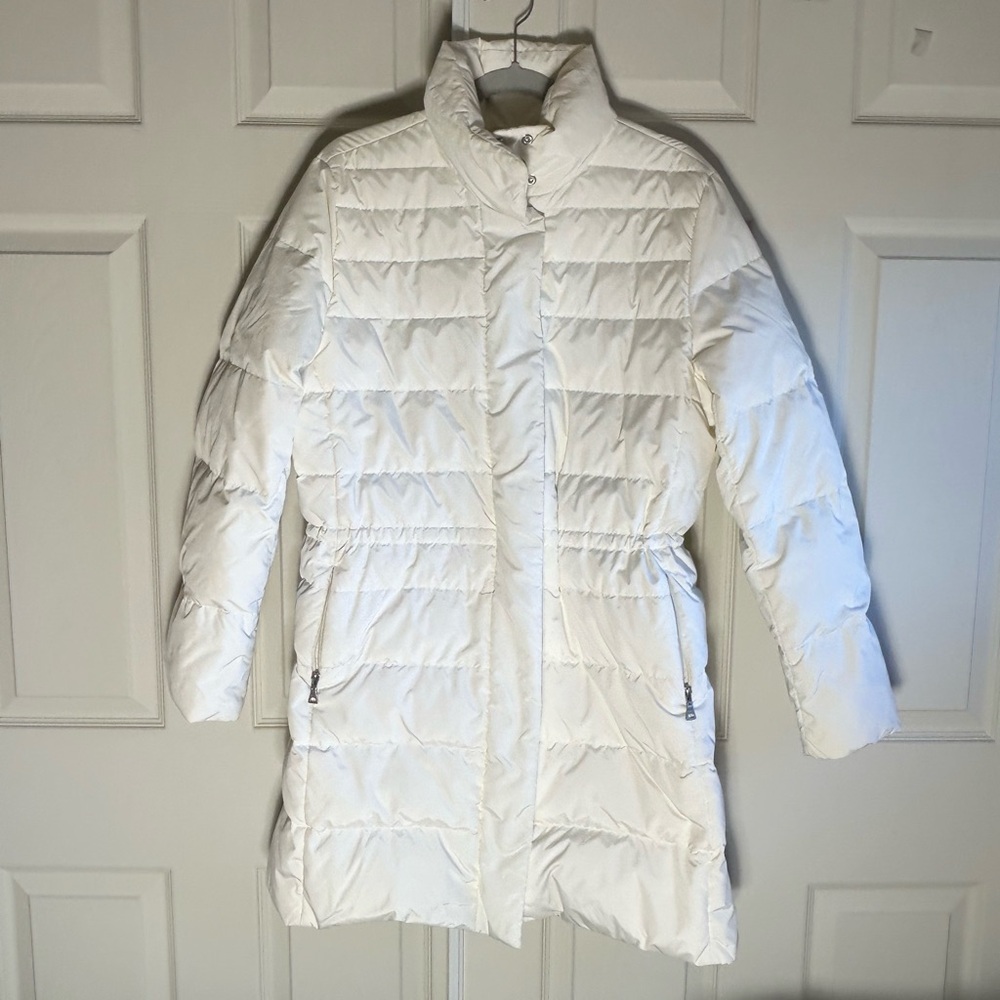 Tommy Hilfiger Women's Cream/Ivory Puffer Jacket/ Coat size large-NWOT vintage